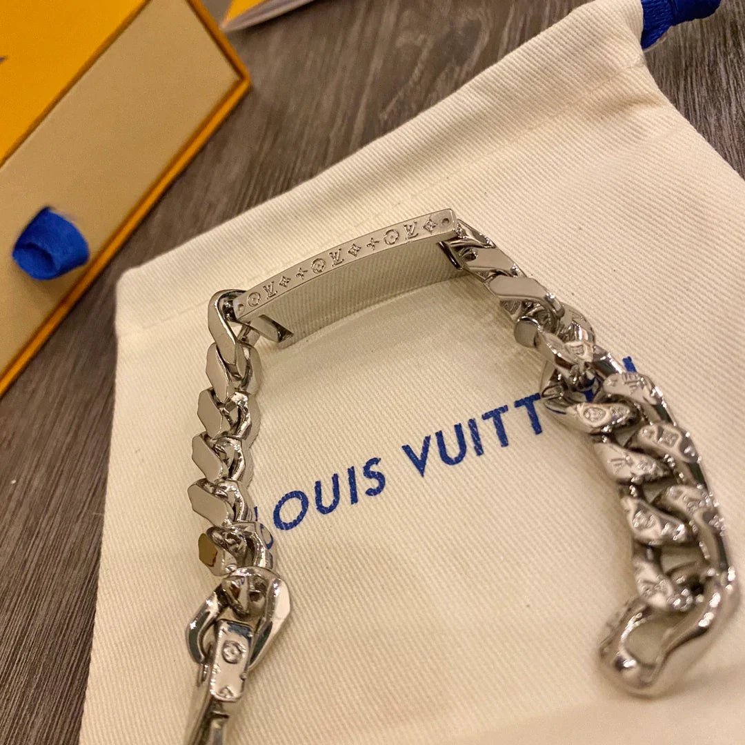 Louis Vuitton chain bracelet monogram M62486 silver